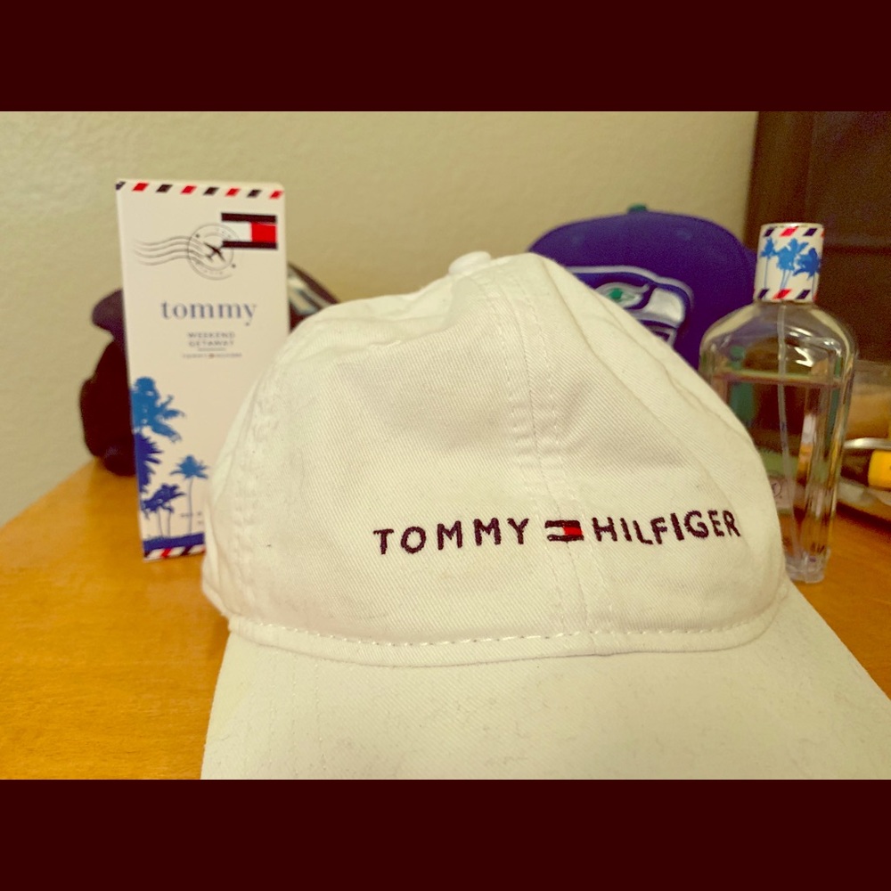 Brand new Tommy Hilfiger leather strap back